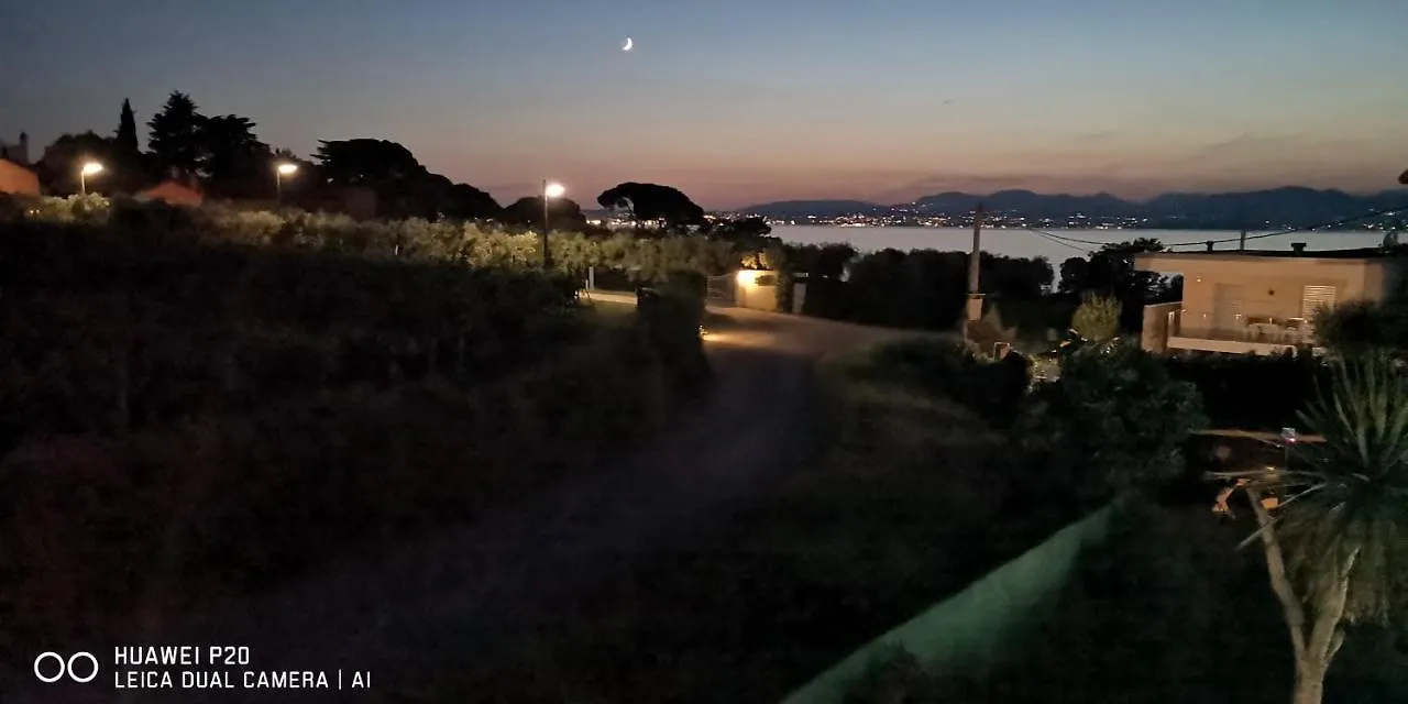 B&B Villa Peler Lazise 3*,  Italy